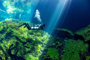 scuba diving cenote and caves Mexico